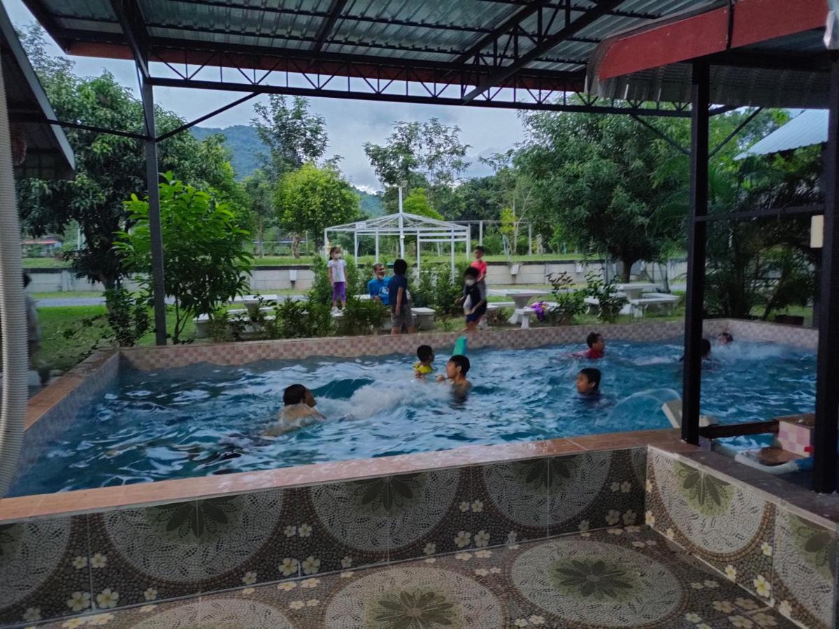 Armthong Resort Nakhon Nayok Ngoại thất bức ảnh